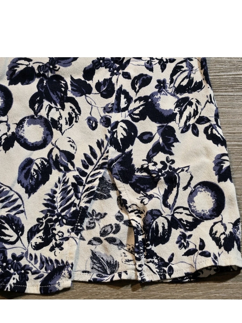 Reformation All Over Fruit Print Mini Slip Dress Womens Medium Sundress White - Picture 4 of 9
